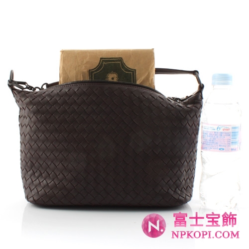 Bottega Veneta/ボッテガ・ヴェネタ  ラムスキン ショルダーバッグ ダークブラウン 239988V00162072